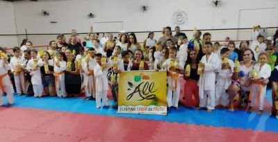 Projeto EDUCANDO com Karatê-Do
