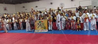 Projeto EDUCANDO com Karatê-Do